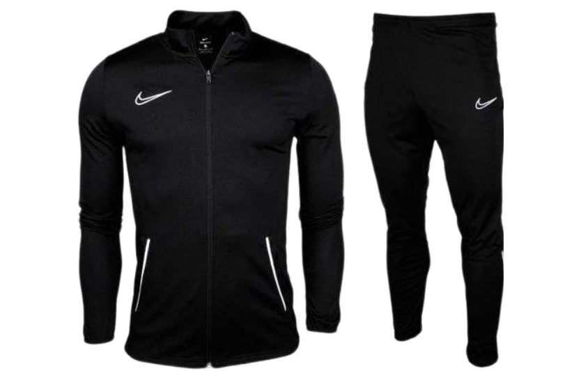 Чому спортивний костюм Nike став символом футболістів у світовій культурі ⚽