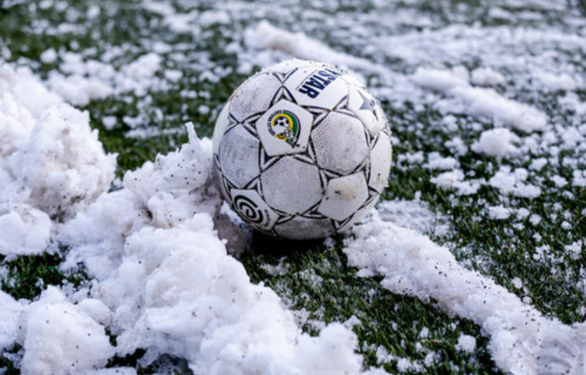 Як змінюється футбол взимку: тренування, екіпірування, ризики